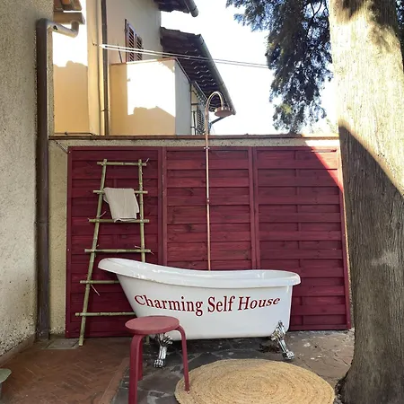 Holiday home Charming Self House